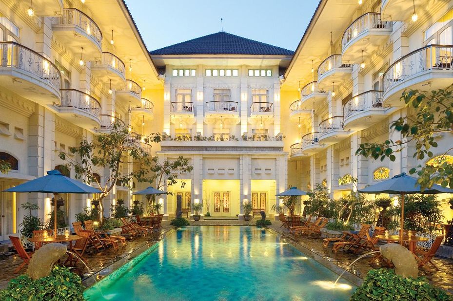 Jogjakarta - Phoenix Hotel zwembad - Indonesie